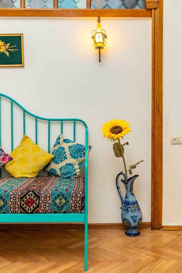 ★ Blue Door Rhapsody ★ - Special Stay In Old Town! تبليسي المظهر الخارجي الصورة