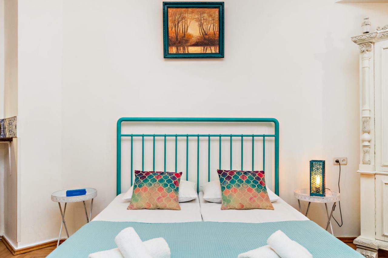 ★ Blue Door Rhapsody ★ - Special Stay In Old Town! تبليسي المظهر الخارجي الصورة